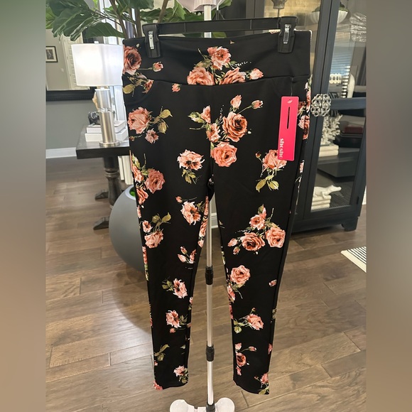 NWT Shosho Floral Leggings w/pockets - Picture 1 of 5
